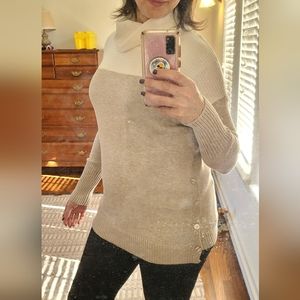TAHARI, beige & cream Turtleneck, size M